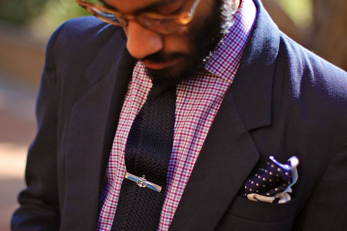Как правильно носить зажим для галстука