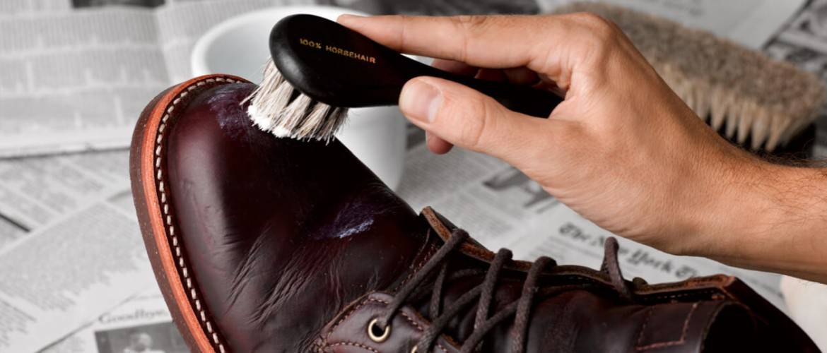 Как почистить тканевую обувь?