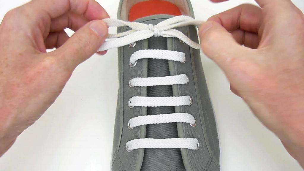 Как завязать шнурки – 6 лучших способов