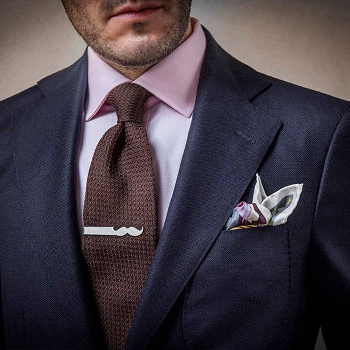 Как носить зажим для галстука правильно — 11 важных нюансов