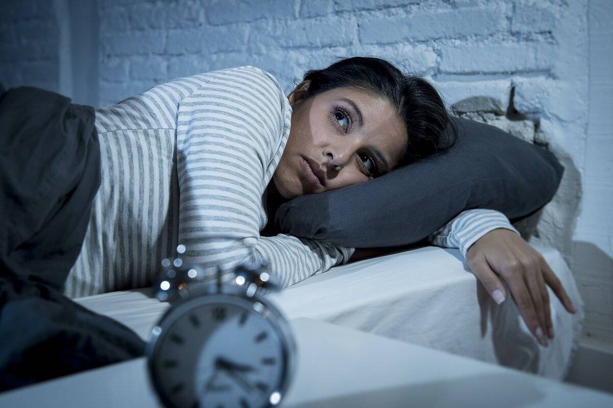 Плохой сон ночью у взрослого: причины и что делать