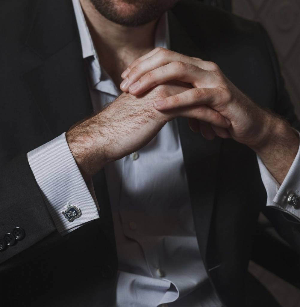 Мужские запонки: как подобрать под костюм