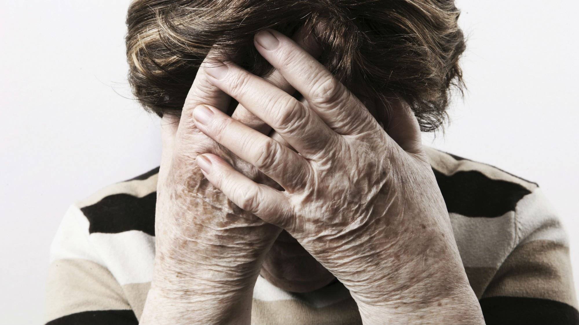 Депрессия может ускорять процессы старения у человека