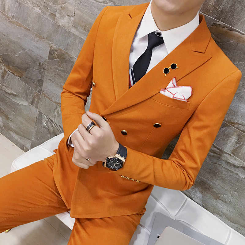 Оранжевый цвет в одежде — сочетание и 230 фото