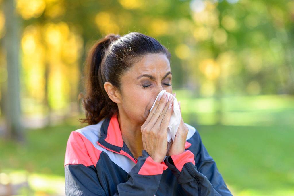 Тренировки во время простуды — чем они опасны? допустим ли спорт при простуде?
