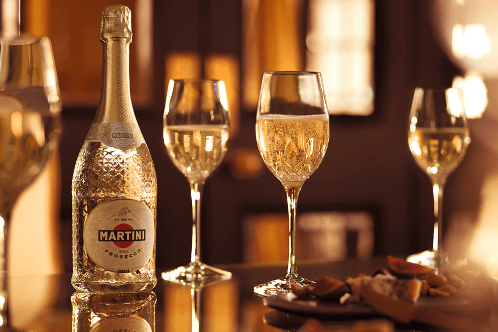 Просекко – недорогой итальянский аналог шампанского. по какому поводу итальянцы пьют этот игристый  напиток?