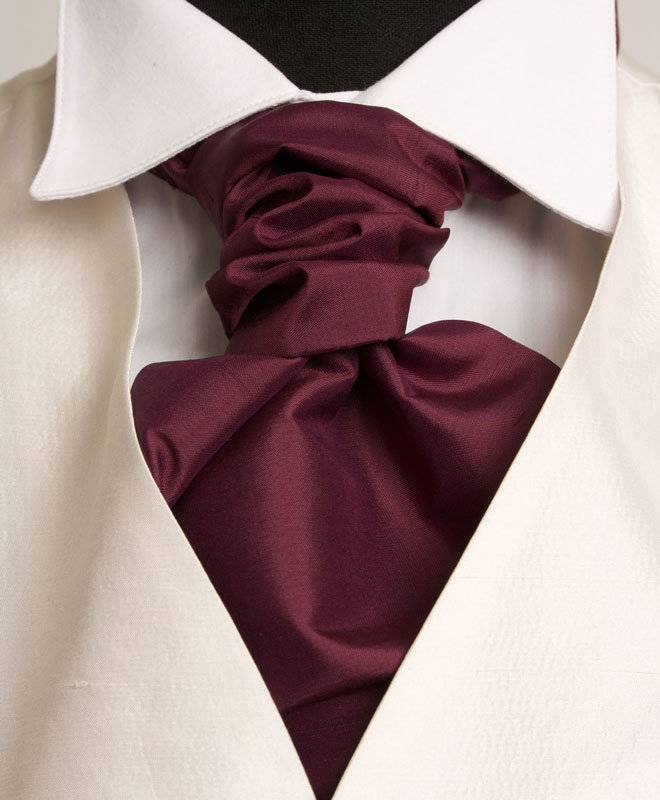 Как завязать женский шейный платок разными способами, чтобы выглядеть стильно и элегантно?