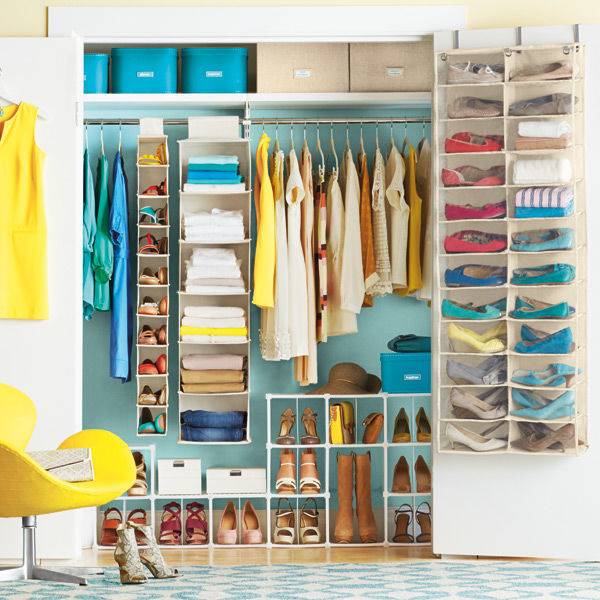 Как быстро и эффективно навести идеальный порядок в шкафу с одеждой?