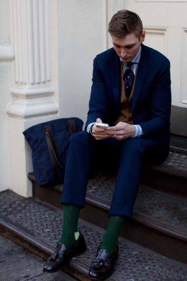 Мужские носки с принтами: какими бывают и с чем носить?