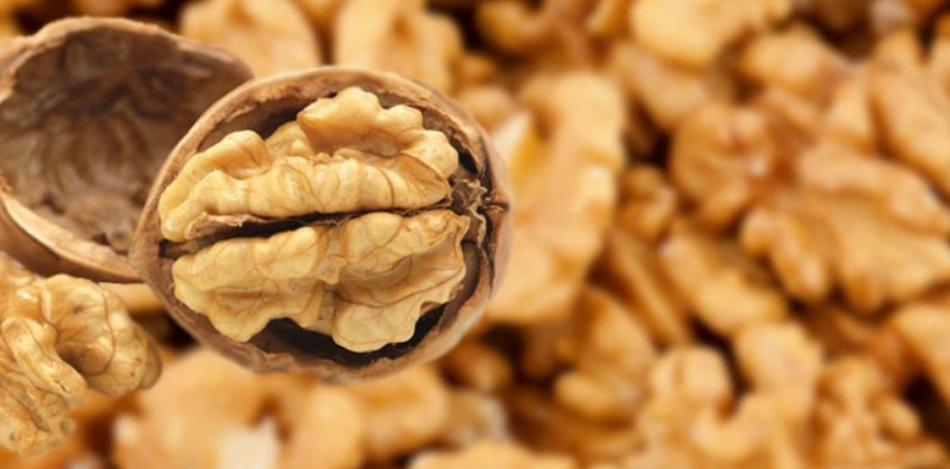Какую пользу оказывает миндаль на организм мужчины? есть ли вред от ореха и как его употреблять?