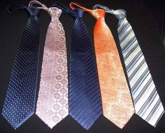 Как постирать и выгладить галстук в домашних условиях