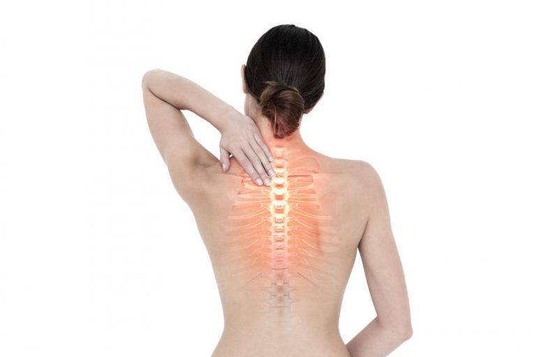 Боль в спине между лопатками – причины и возможное лечение
