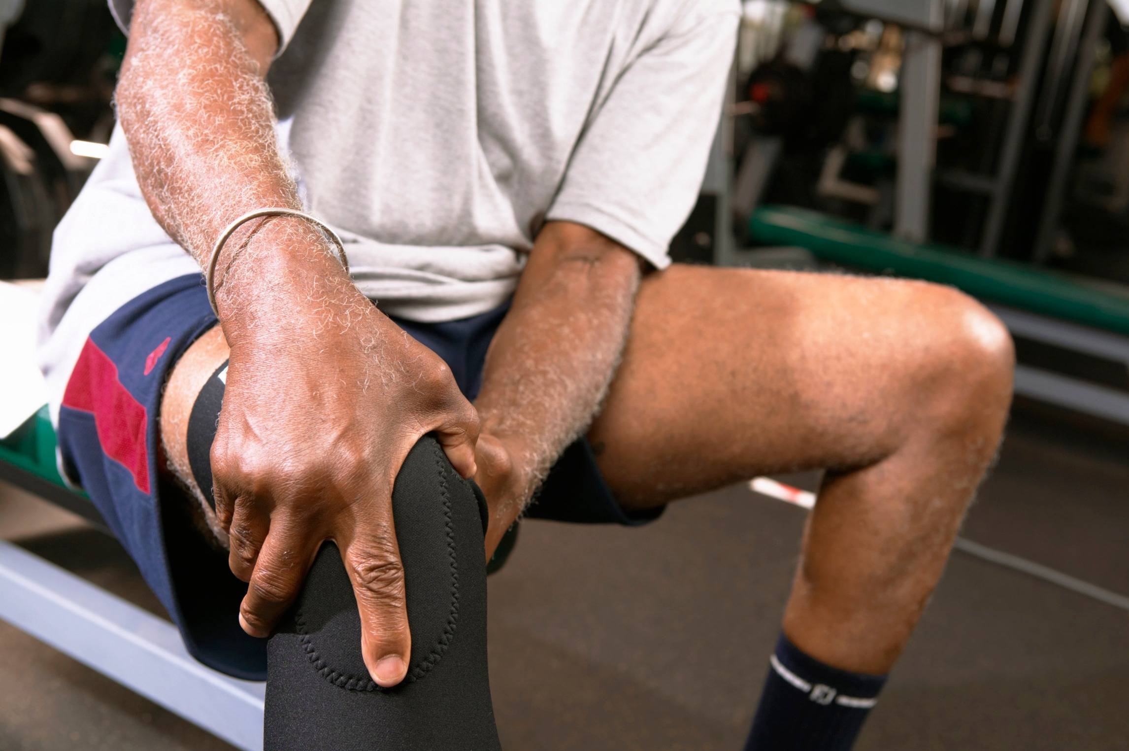 Травмы коленного сустава: виды повреждений, симптомы, лечение