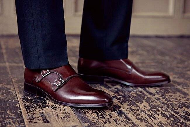 С чем носить коричневые мужские туфли