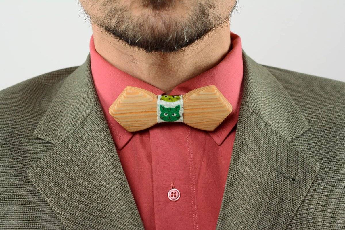 Как правильно носить галстук бабочку мужчинам: что нужно учитывать?